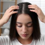 10 Kebiasaan Sehari-hari yang Mendukung Pertumbuhan Rambut Sehat