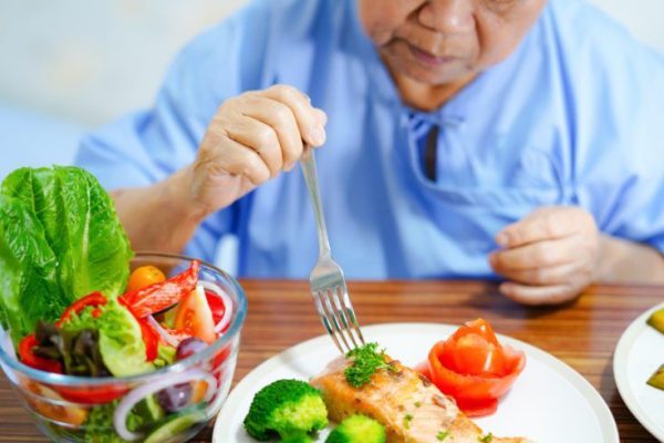 10 Tips Meningkatkan Kesehatan Telinga melalui Pola Makan