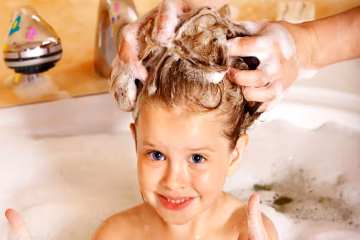 7 Langkah Merawat Rambut Anak dengan Benar