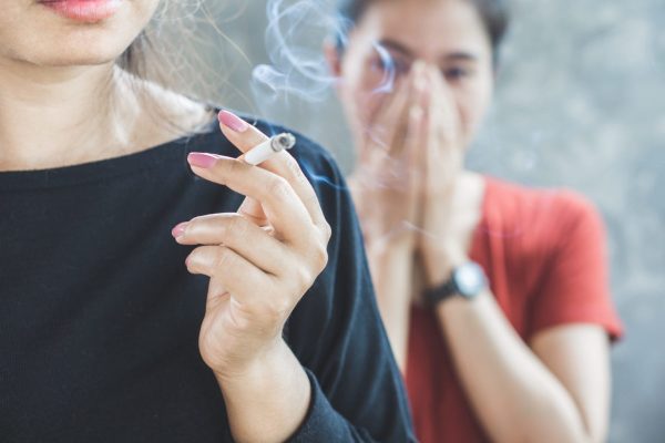5 Cara Sederhana Menghindari Asap Rokok di Sekitar Kita 5 Cara Sederhana Menghindari Asap Rokok di Sekitar Kita