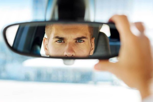 7 Tips Menjaga Kesehatan Mata Saat Berkendara Jauh 7 Tips Menjaga Kesehatan Mata Saat Berkendara Jauh