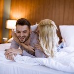7 Kebiasaan Setelah Seks yang Penting untuk Dilakukan
